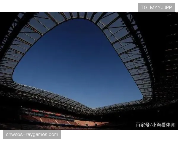 为提升观赛体验,部分法甲球场计划在角旗区增设微型麦克风 为提升观赛体验,部分法甲球场计划在角旗区增设微型麦克风